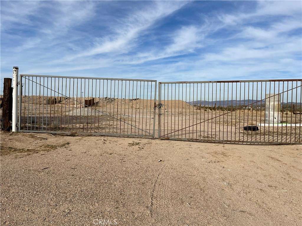 10 Acres of Land for Sale in Newberry Springs, California