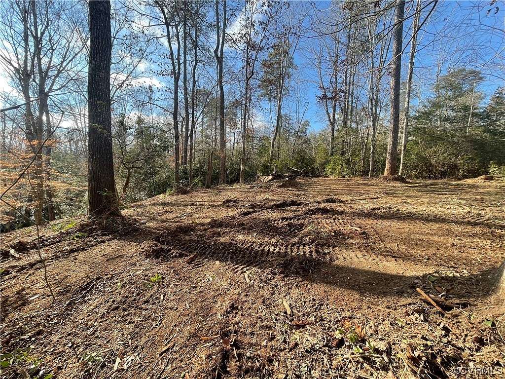 15.1 Acres of Land for Sale in Lanexa, Virginia