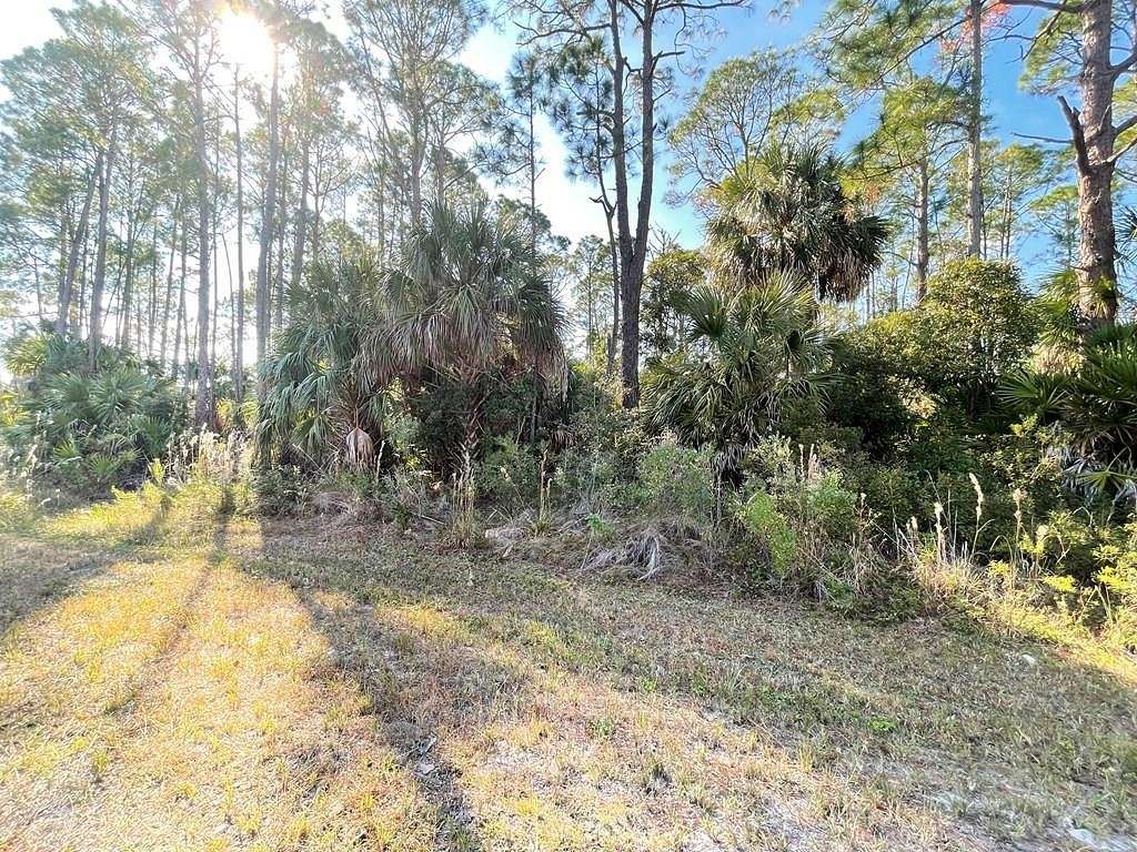 1.3 Acres of Residential Land for Sale in Cedar Key, Florida
