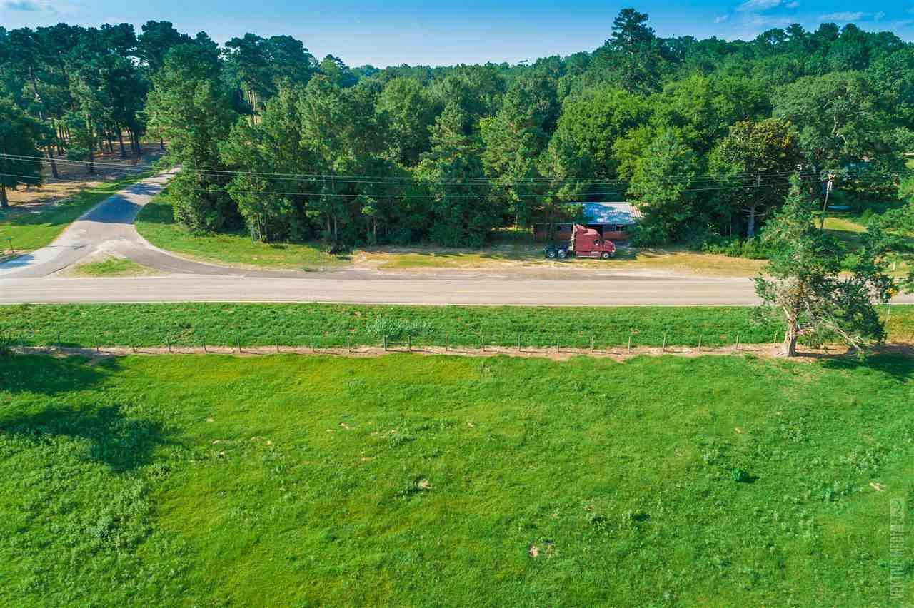 0.81 Acres of Mixed-Use Land for Sale in Jasper, Texas