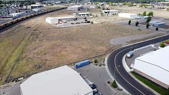 3.2 Acres of Commercial Land for Sale in Kennewick, Washington