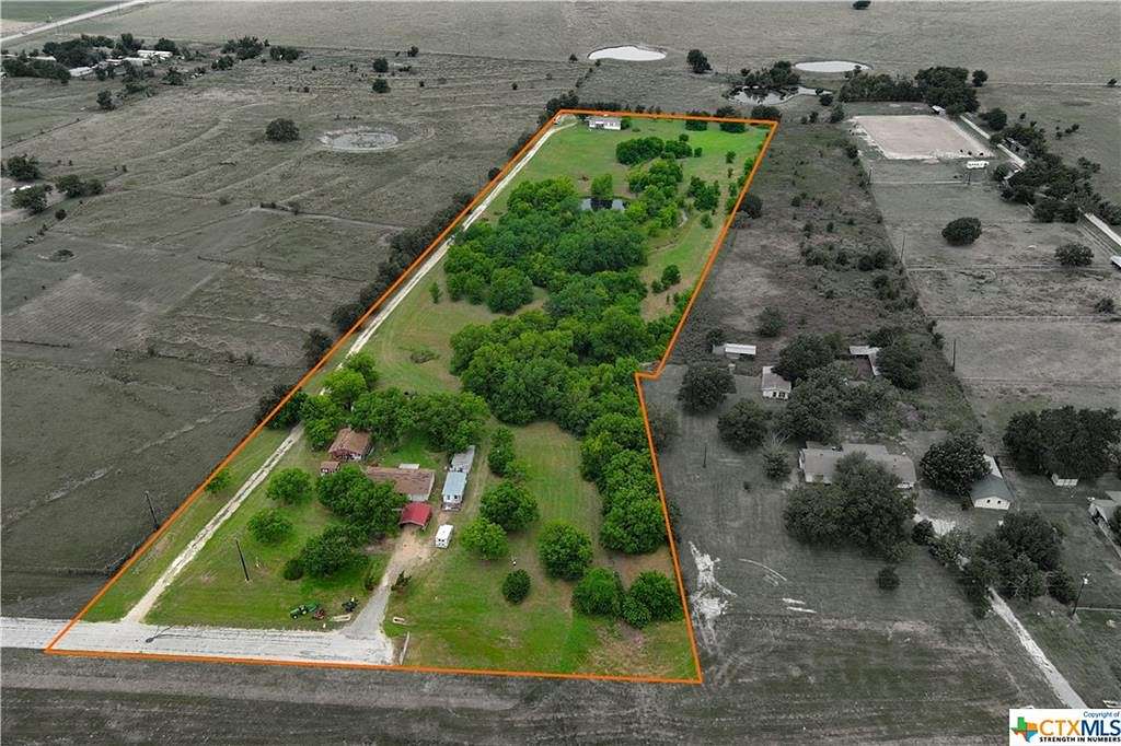 8.5 Acres of Residential Land with Home for Sale in Temple, Texas
