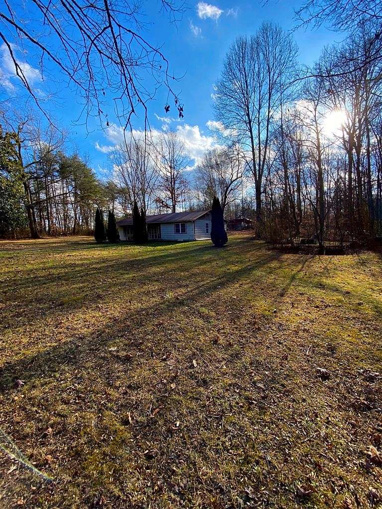 1 Acre of Residential Land for Sale in Rock Island, Tennessee