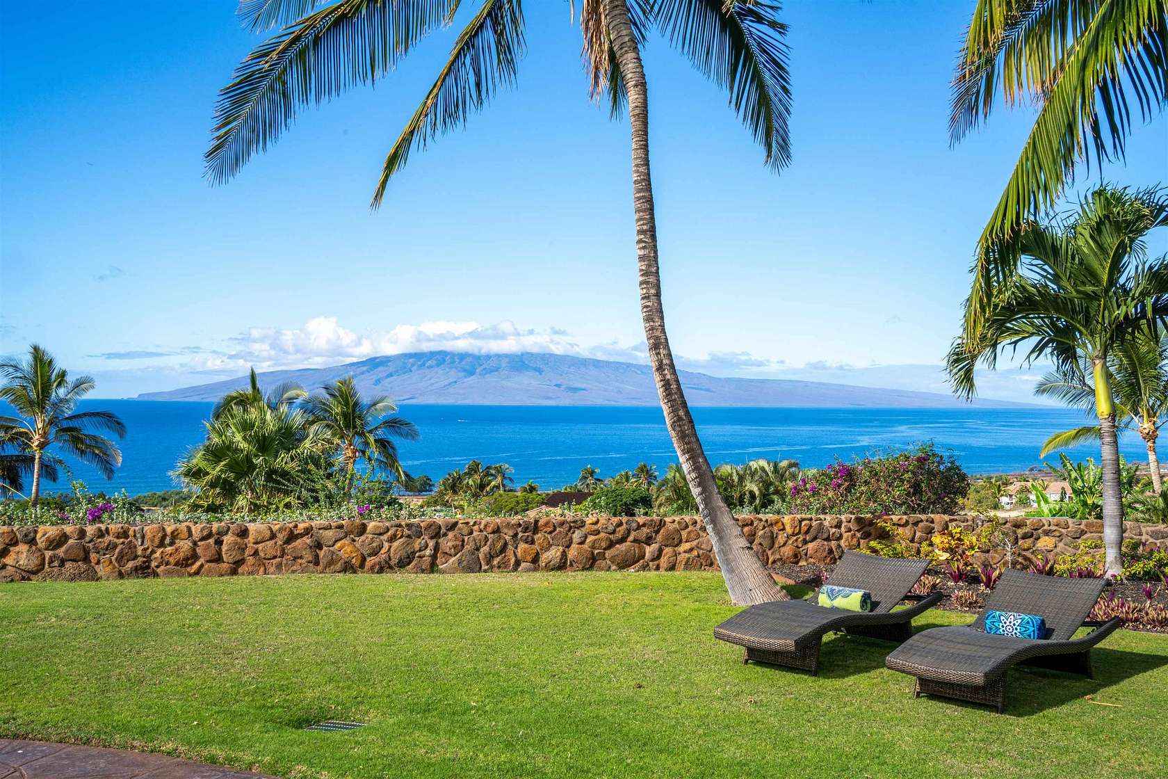 2.279 Acres of Residential Land with Home for Sale in Lahaina, Hawaii
