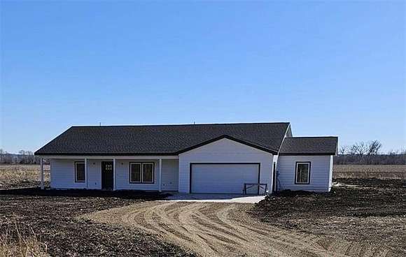 2.9 Acres of Residential Land with Home for Sale in Perry, Kansas