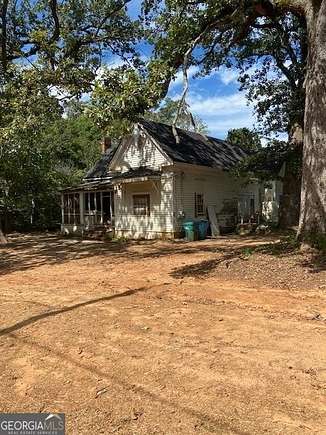 4 Acres of Residential Land with Home for Sale in Flovilla, Georgia