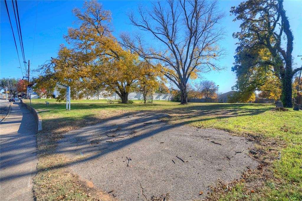 0.822 Acres of Land for Sale in Arlington, Texas