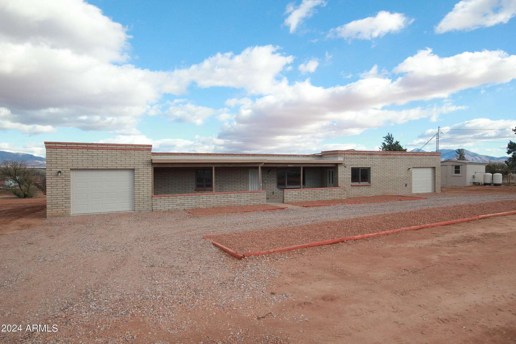 3 Acres of Residential Land with Home for Sale in Hereford, Arizona