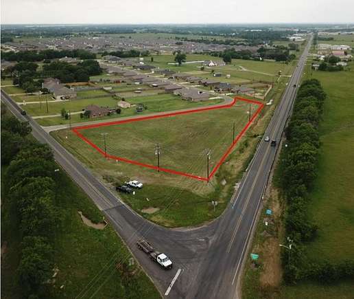 1.95 Acres of Mixed-Use Land for Sale in Mabank, Texas