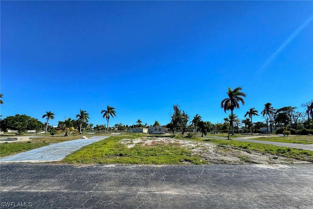 0.098 Acres of Residential Land for Sale in Fort Myers, Florida