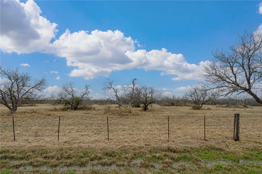 5 Acres of Residential Land for Sale in Woodsboro, Texas