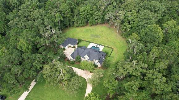 4 Acres of Residential Land with Home for Sale in Tallahassee, Florida