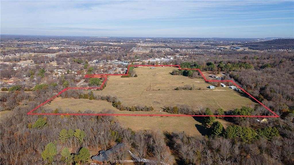 41.6 Acres of Agricultural Land for Sale in Farmington, Arkansas