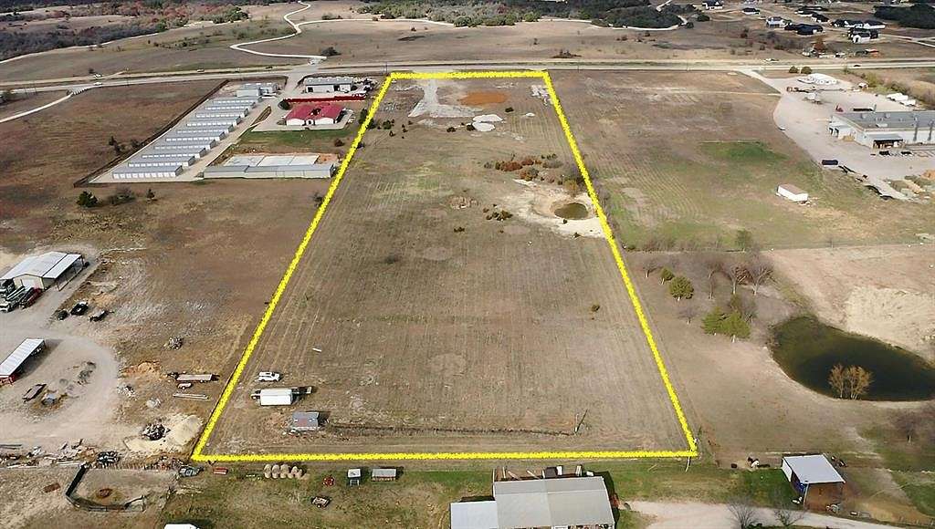 12.7 Acres of Land for Sale in Decatur, Texas