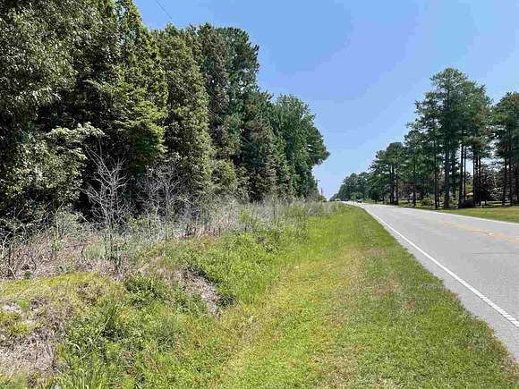 1 Acre of Residential Land for Sale in Spring Lake, North Carolina