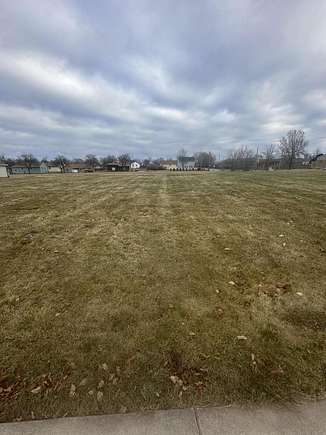 0.12 Acres of Residential Land for Sale in Milwaukee, Wisconsin