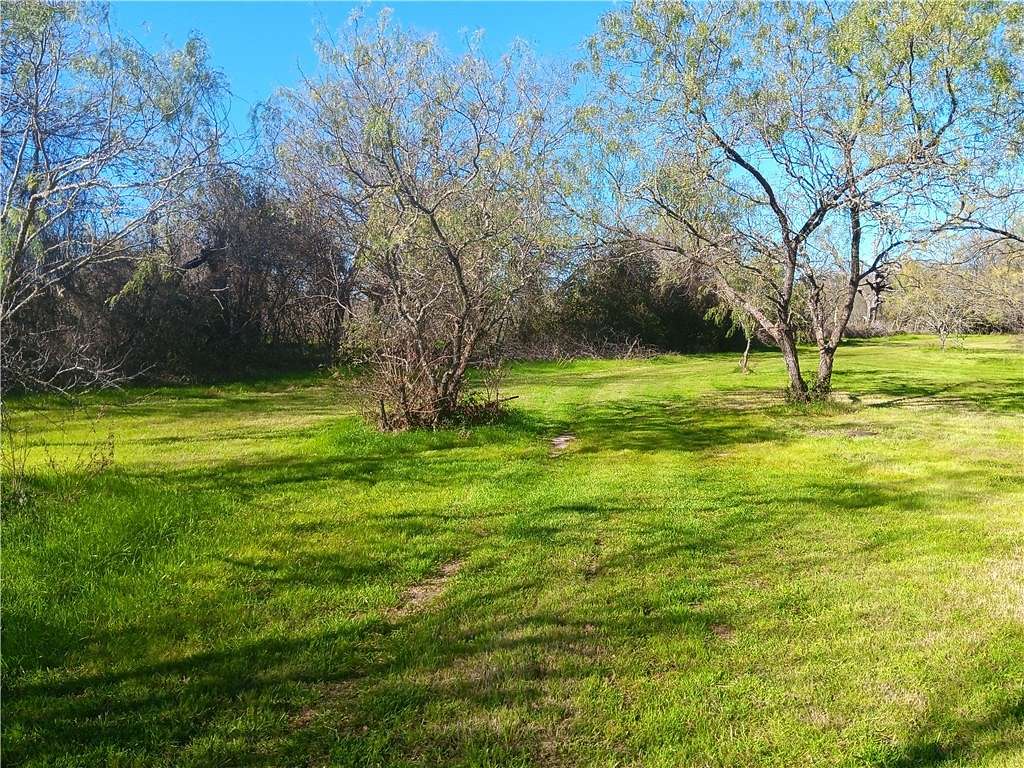 4.2 Acres of Land for Sale in Marlin, Texas