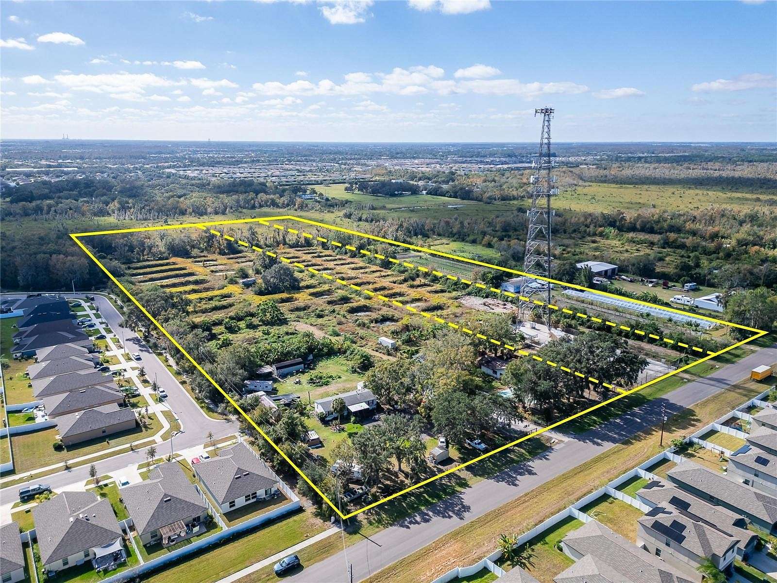 4.5 Acres of Improved Mixed-Use Land for Sale in Wimauma, Florida