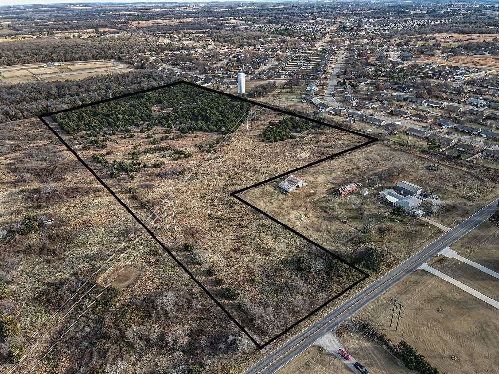 16.8 Acres of Land for Sale in Harrah, Oklahoma