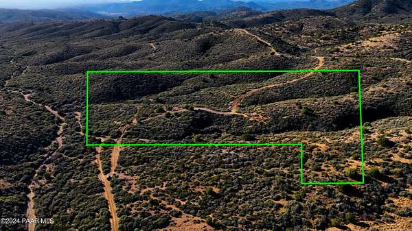 10 Acres of Land for Sale in Dewey-Humboldt, Arizona