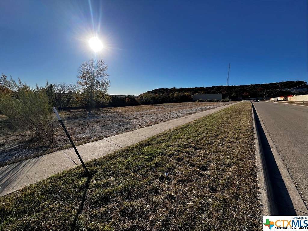 0.892 Acres of Residential Land for Sale in Copperas Cove, Texas