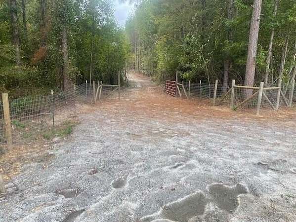 8 Acres of Residential Land for Sale in Dearing, Georgia