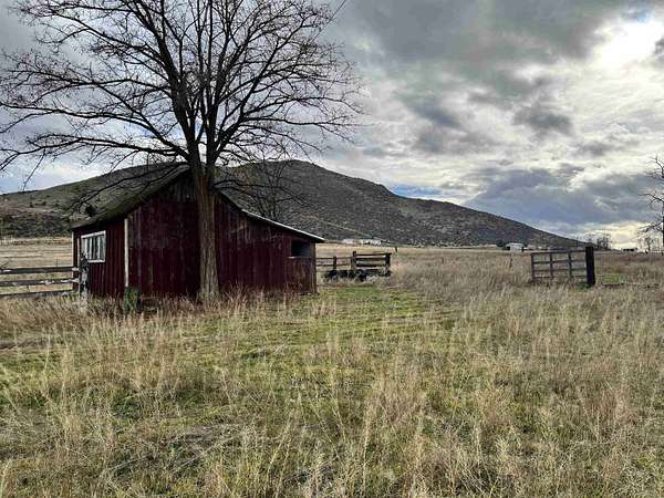 2.9 Acres of Land for Sale in Montague, California