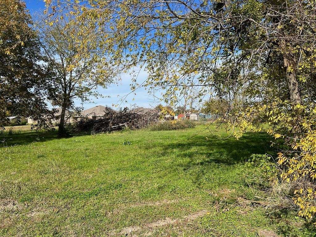 0.4 Acres of Land for Sale in Mabank, Texas