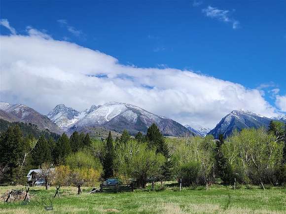 23.6 Acres of Land with Home for Sale in Livingston, Montana