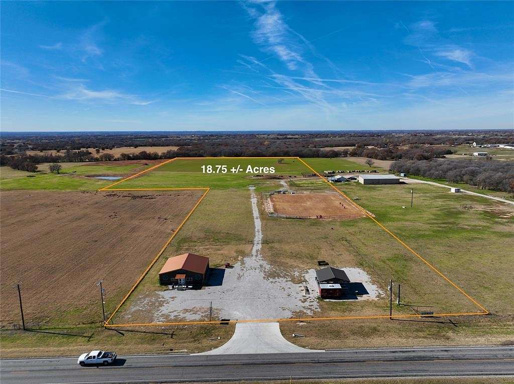 18.8 Acres of Improved Mixed-Use Land for Sale in Decatur, Texas