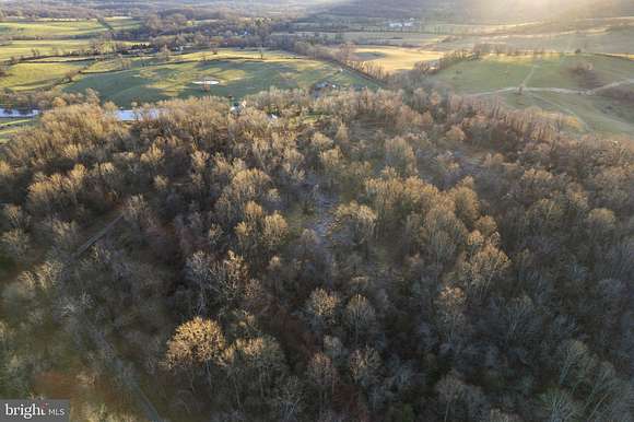 54.5 Acres of Recreational Land for Sale in Delaplane, Virginia