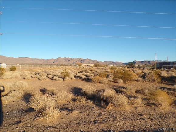 1 Acre of Residential Land for Sale in Golden Valley, Arizona