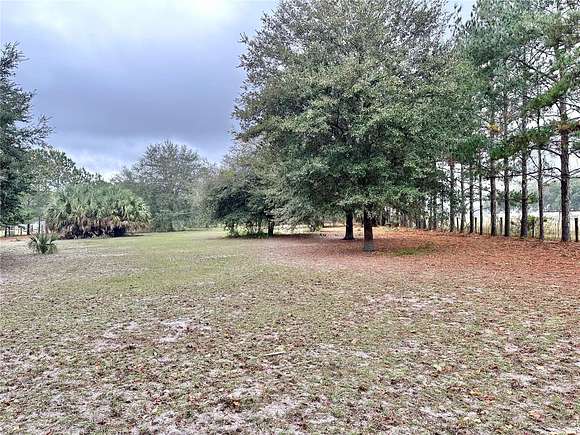 5.5 Acres of Land for Sale in Leesburg, Florida