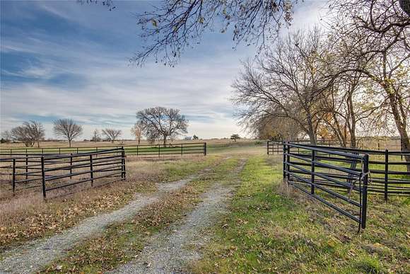25.9 Acres of Agricultural Land for Sale in Pilot Point, Texas