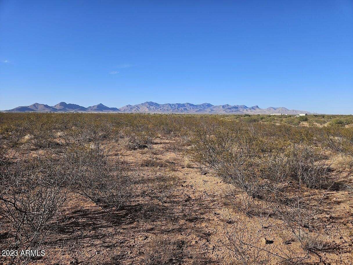 4 Acres of Land for Sale in Huachuca City, Arizona