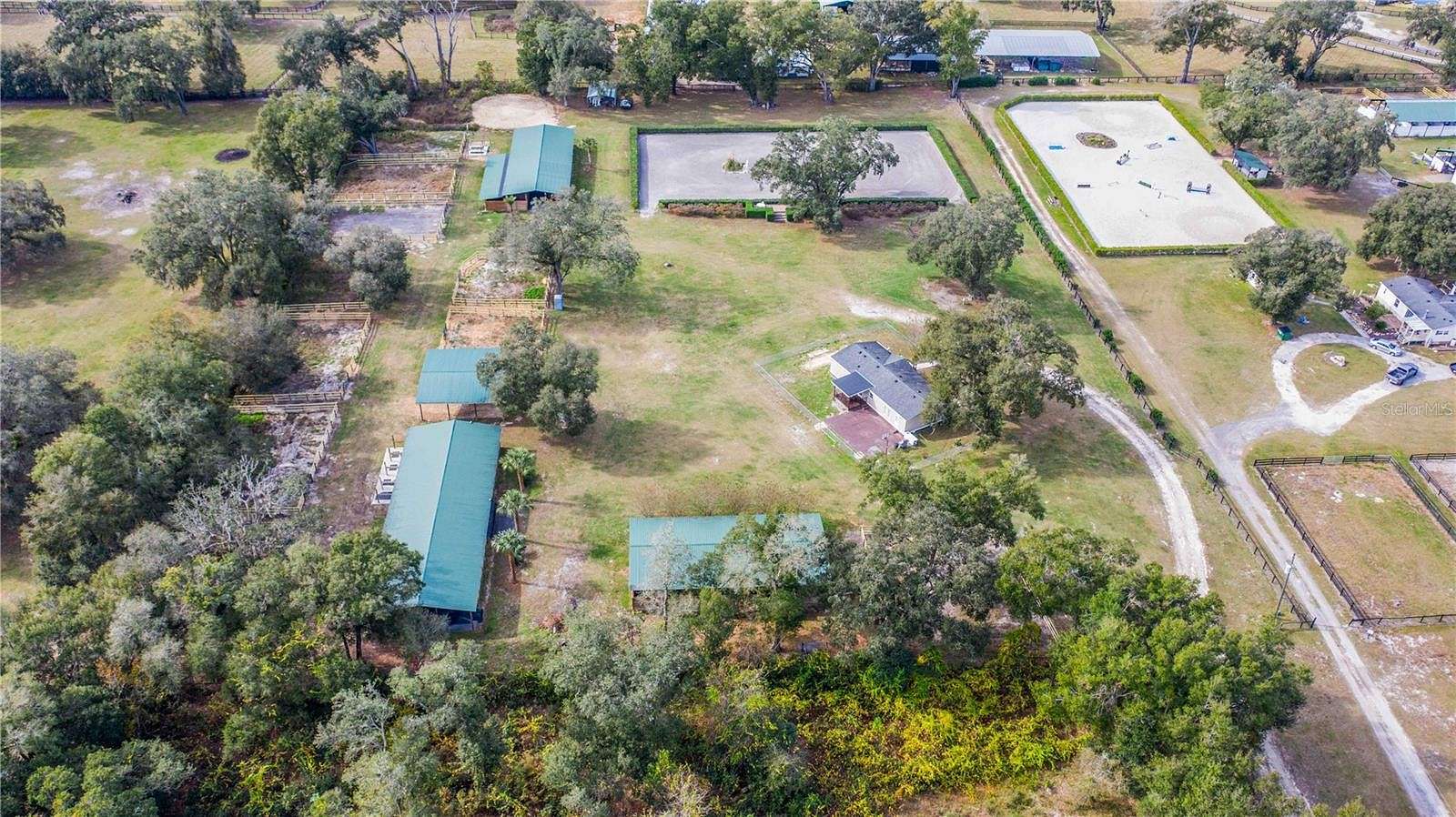 3.2 Acres of Improved Mixed-Use Land for Sale in Morriston, Florida