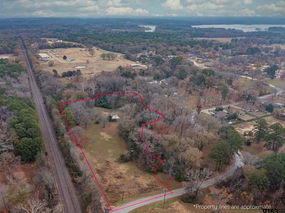 3.9 Acres of Residential Land for Sale in Chandler, Texas