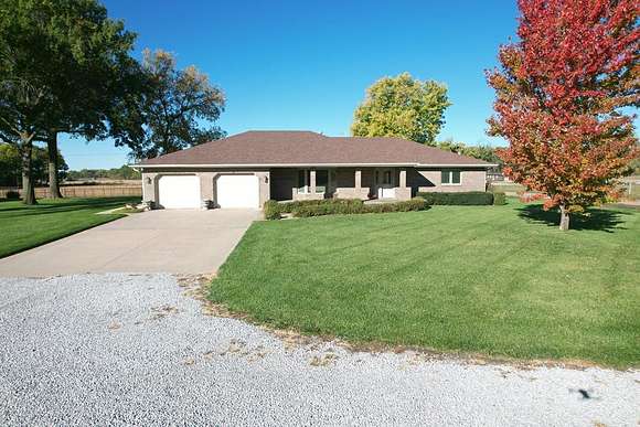 20 Acres of Agricultural Land with Home for Sale in Endicott, Nebraska