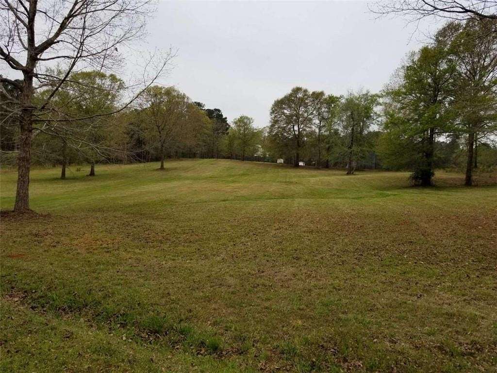 10 Acres of Residential Land for Sale in Jackson, Georgia