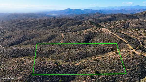 10 Acres of Land for Sale in Dewey-Humboldt, Arizona
