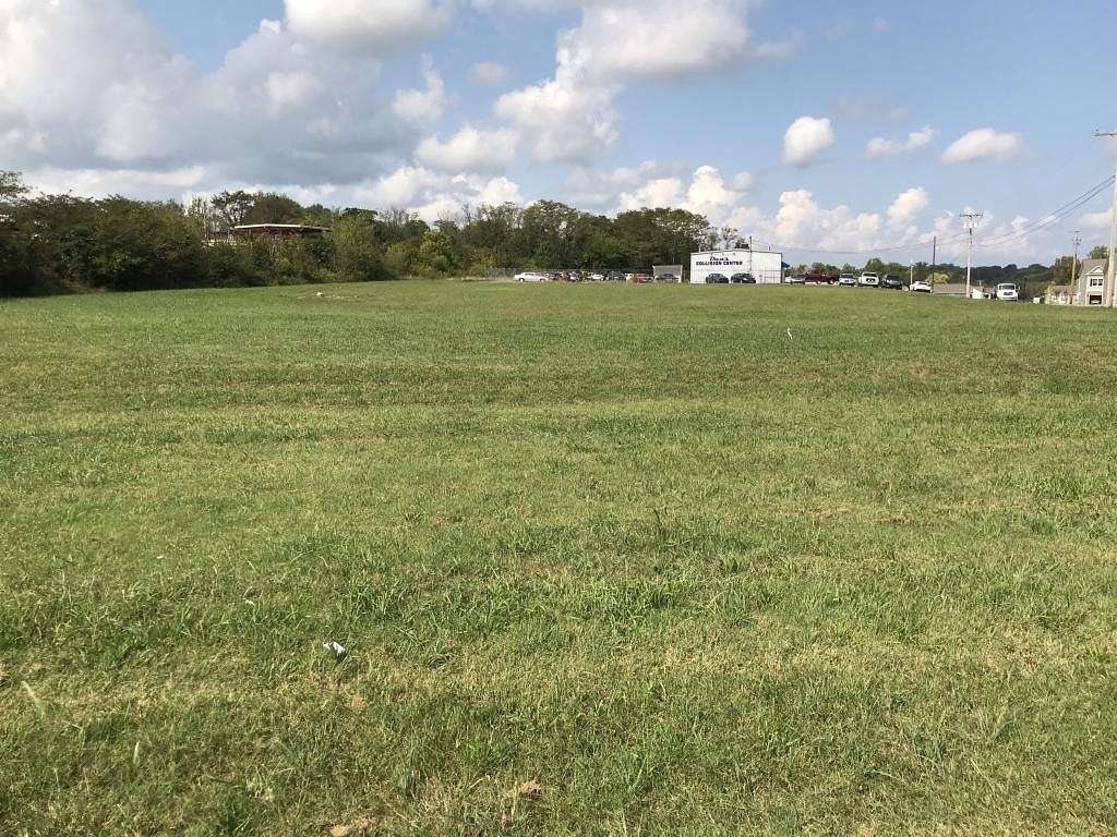1.5 Acres of Commercial Land for Sale in Columbia, Tennessee