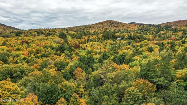 3.38 Acres of Land for Sale in Huletts Landing, New York