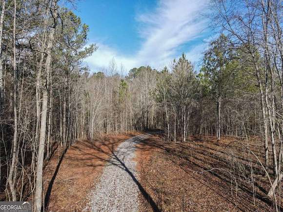 10 Acres of Residential Land for Sale in Hogansville, Georgia