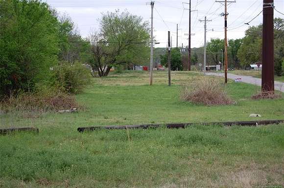 0.037 Acres of Mixed-Use Land for Sale in Henryetta, Oklahoma