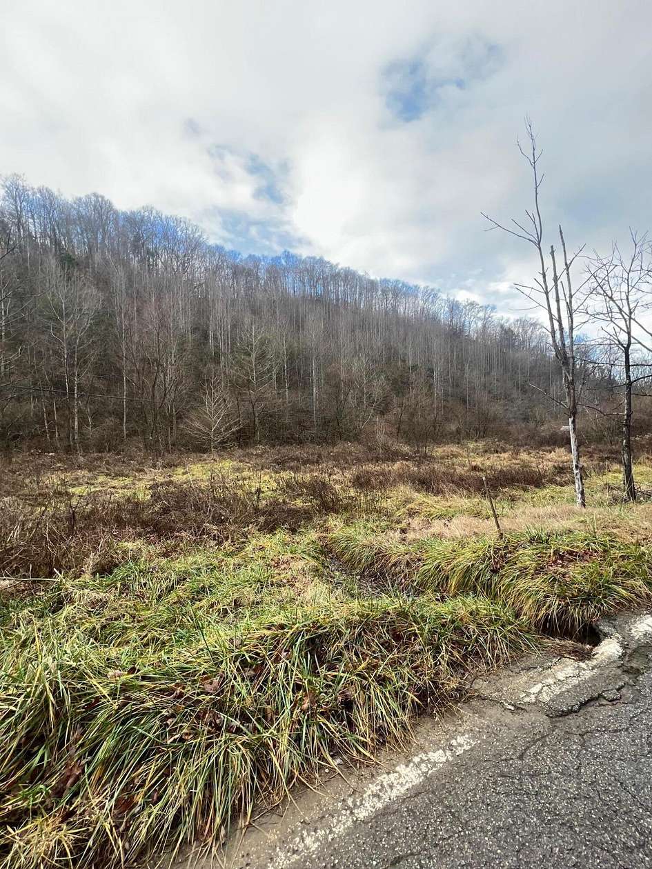 15 Acres of Land for Sale in Prestonsburg, Kentucky