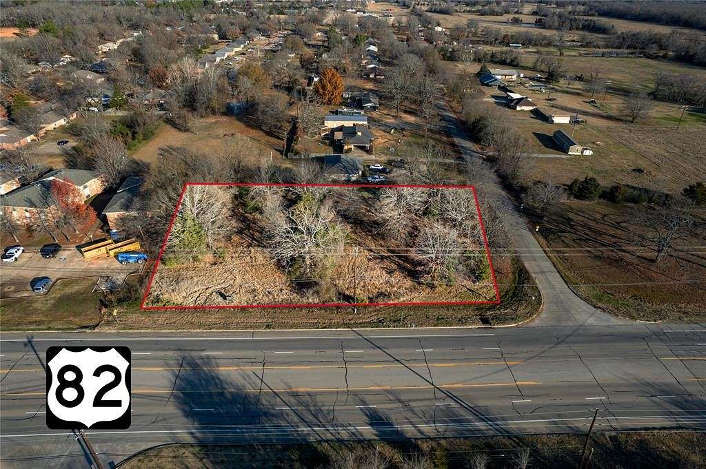1.1 Acres of Commercial Land for Sale in Reno, Texas