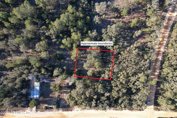 0.23 Acres of Land for Sale in Interlachen, Florida