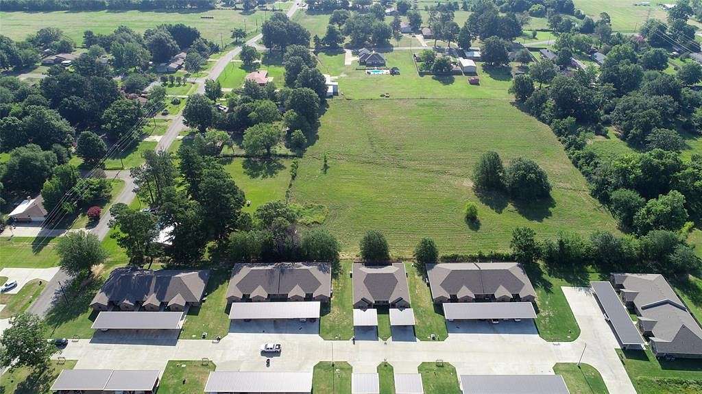 6.4 Acres of Commercial Land for Sale in Paris, Texas