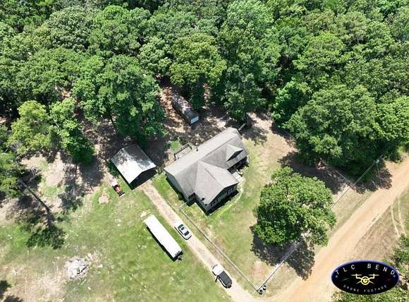 2 Acres of Residential Land with Home for Sale in Many, Louisiana