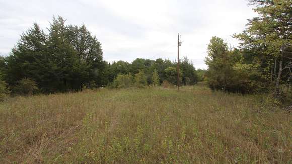 5.5 Acres of Land for Sale in Sumner, Texas